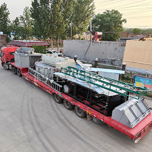 雙民環(huán)保118立方米發(fā)酵罐裝車發(fā)貨！