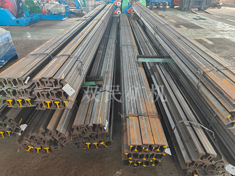 道軌、道夾板